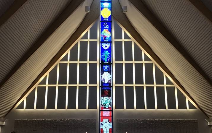 Kórgluggi Grensáskirkju