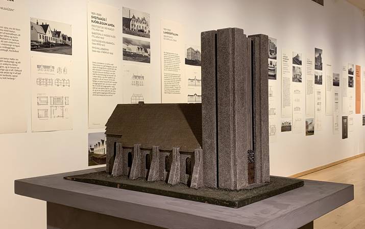 Kirkjan sem aldrei reis 